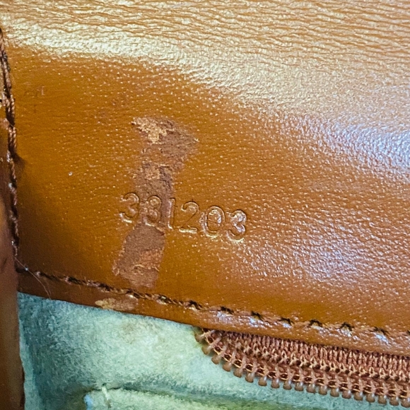 SOLD!!Authentic MCM Kelly XL bag - Picture 11 of 16